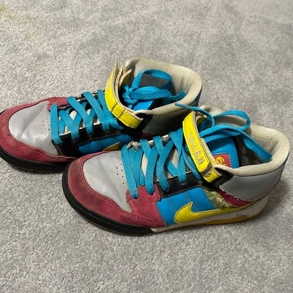 Size 8 Nike 6.0 yellow swish, blue green, red gray